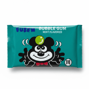 بسته‌بندی سبزآبی آدامس خرسی فوزن با طعم نعنا و تصویر خرس در حال بازی