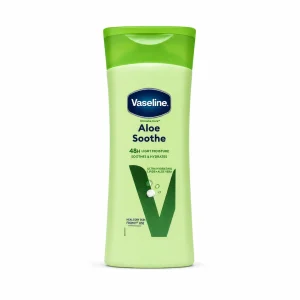نمای روبه‌رو لوسیون بدن وازلین Aloe Soothe حجم ۲۰۰ میل آلوئه ورا