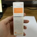 پنل پشت جعبه ضد آفتاب رنگی پرودرما SPF 50 شامل ویژگی‌ها، روش مصرف و ترکیبات