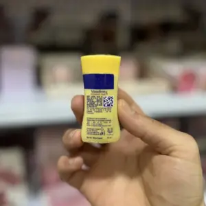 لیبل پشت لوسیون بدن مینی وازلین با درج Net Vol 20 ml و ساخت هند