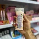 پشت بطری لوسیون وازلین هلو